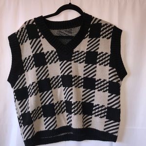 Women knit vest